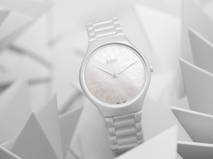 Obrazek RADO Rado True Thinline x Great Gardens of the World Chapter 9