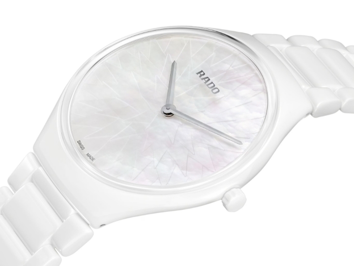 Obrazek RADO Rado True Thinline x Great Gardens of the World Chapter 9