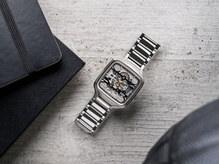 Obrazek RADO Rado True Square Automatic Skeleton