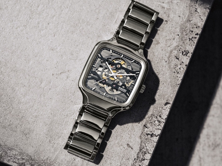 Obrazek RADO Rado True Square Automatic Skeleton