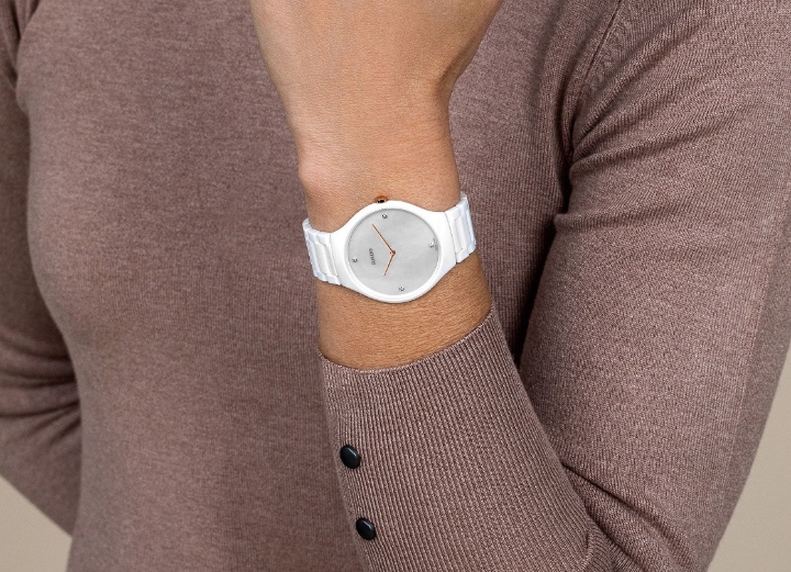 Obrazek RADO Rado True Thinline Diamonds