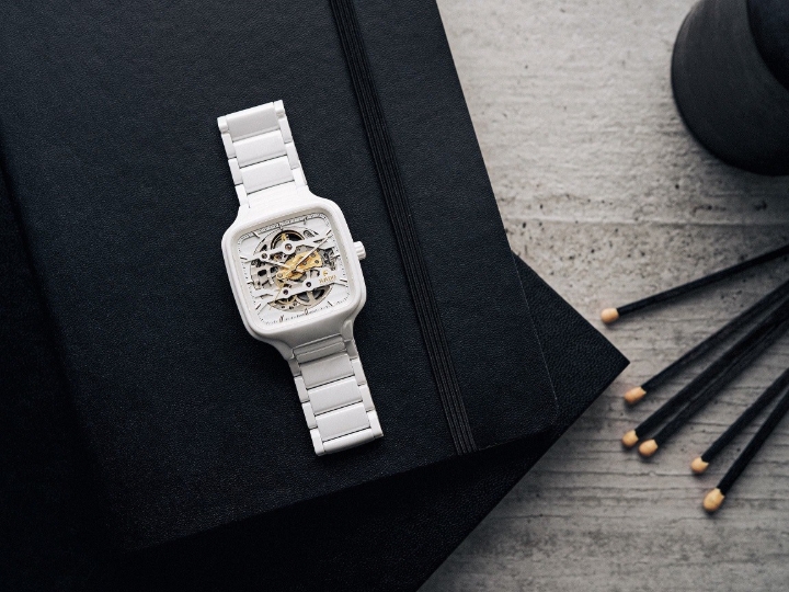 Obrazek RADO Rado True Square Automatic Skeleton