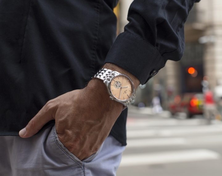 Obrazek Perrelet Weekend Open Heart