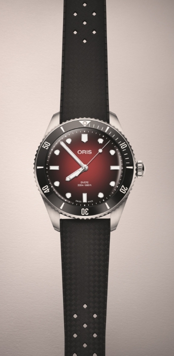 Obrazek Oris X Redbar Divers Limited Edition II
