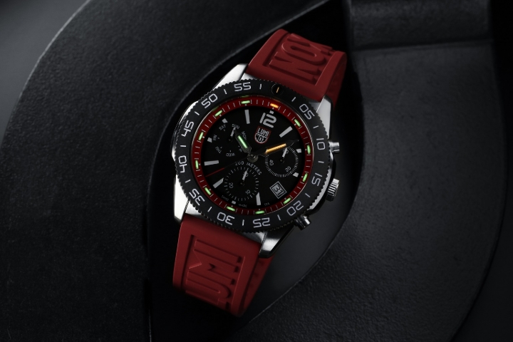 Obrazek Luminox Pacific Diver Chronograph 3140 Series