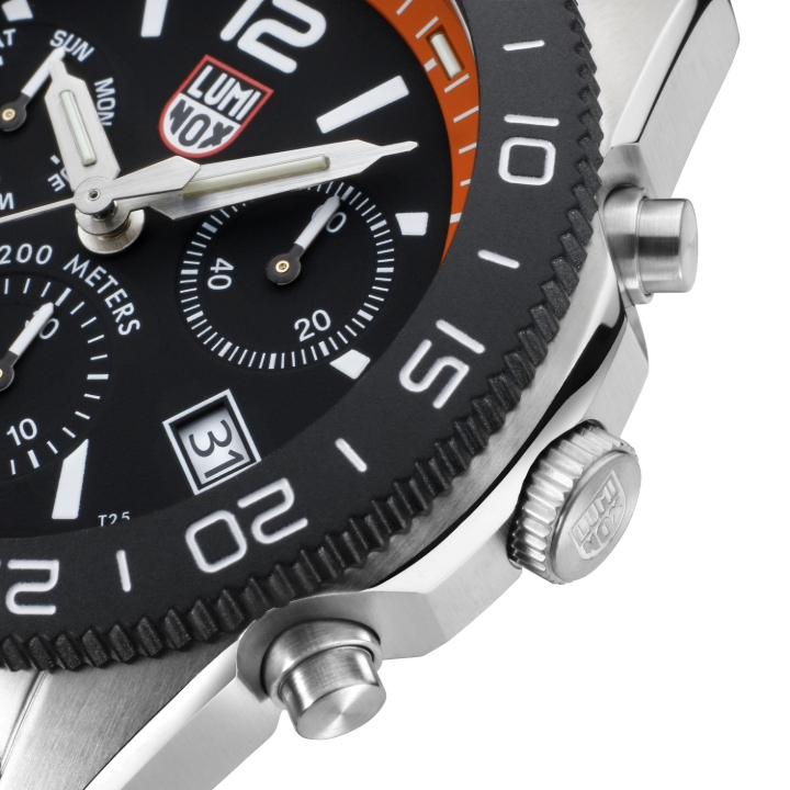 Obrazek Luminox Pacific Diver Chronograph 3140 Series