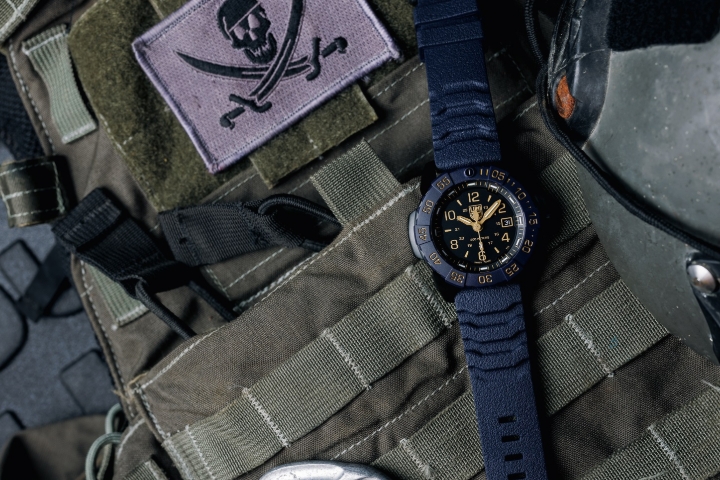 Obrazek Luminox Navy SEAL Foundation 3250 Back to the Blue Series