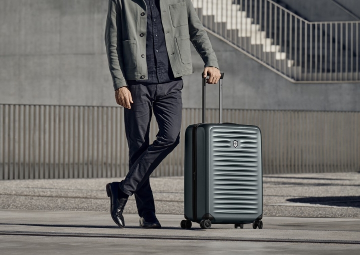 Obrazek Walizka Victorinox Airox Advanced Medium Storm Expandable