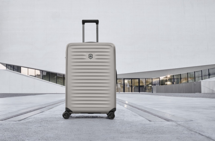 Obrazek Walizka Victorinox Airox Advanced Medium Stone White Expandable