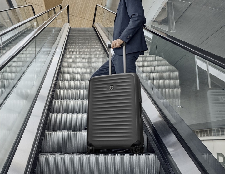 Obrazek Walizka Victorinox Airox Advanced Medium Expandable