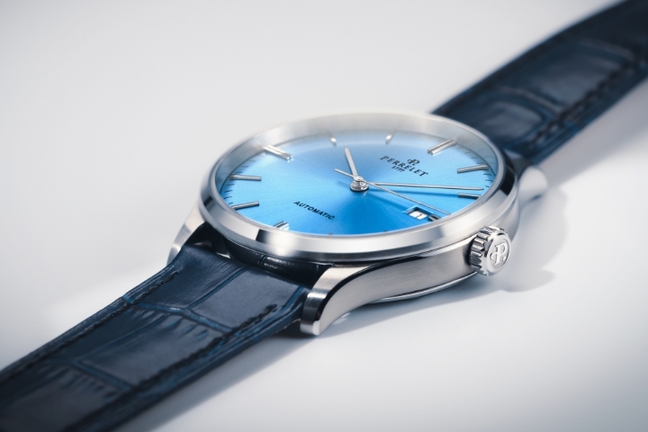 Obrazek Perrelet Weekend 3 Hands Ice Blue