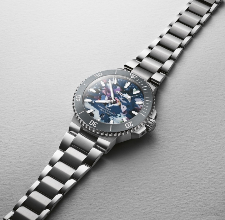 Obrazek Oris Aquis Date Upcycle