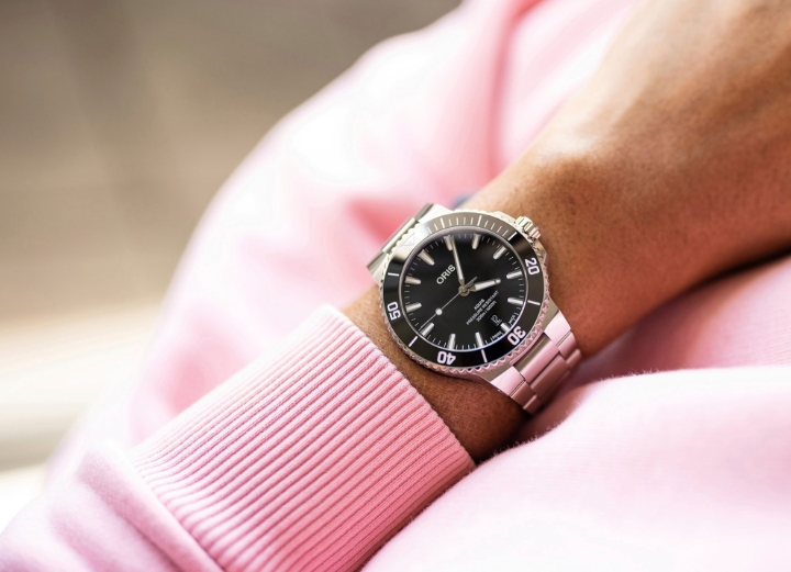 Obrazek Oris Aquis Date