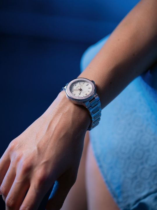 Obrazek Oris Aquis Date