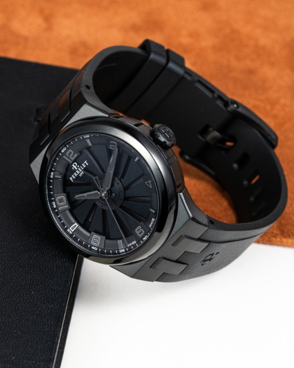 Obrazek Perrelet Turbine Titanium 41