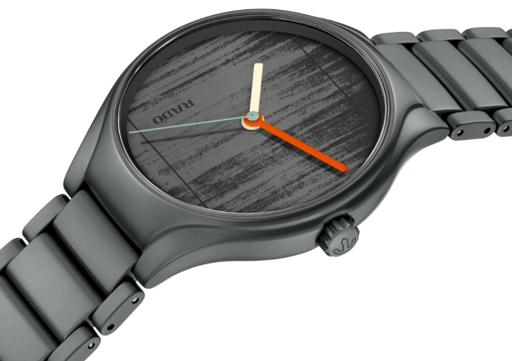 Obrazek Rado True Thinline Les Couleurs™ Iron Grey Special Edition