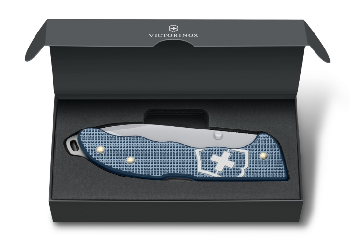 Obrazek Scyzoryk Victorinox Evoke Alox Limited Edition 2026 Glacial Blue