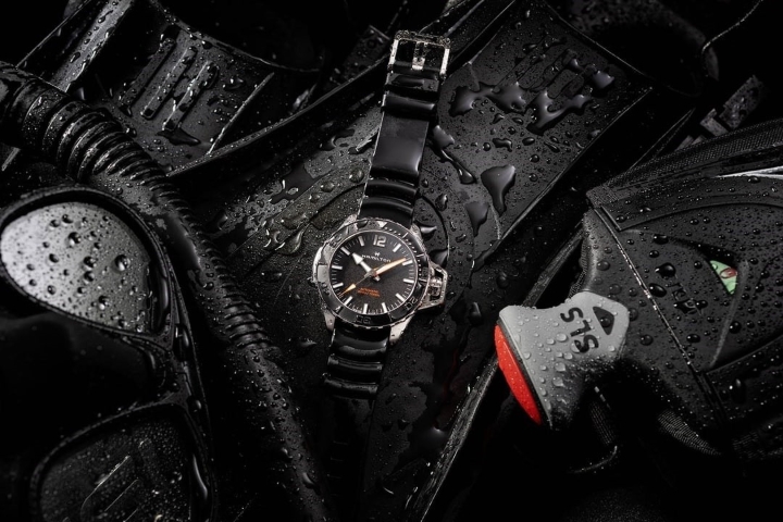 Obrazek Hamilton Khaki Navy Frogman Auto