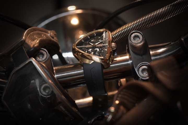 Obrazek Hamilton Ventura Elvis80 Skeleton Auto