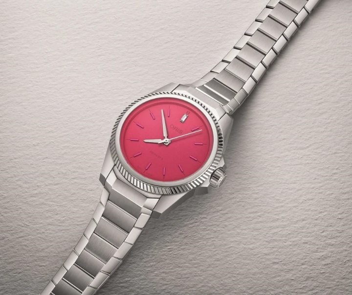 Obrazek Oris ProPilot X Miss Piggy Edition