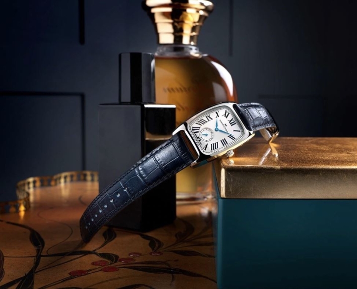 Obrazek Hamilton American Classic Boulton Small Second Quartz