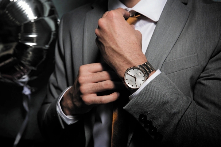 Obrazek Mido Commander Big Date