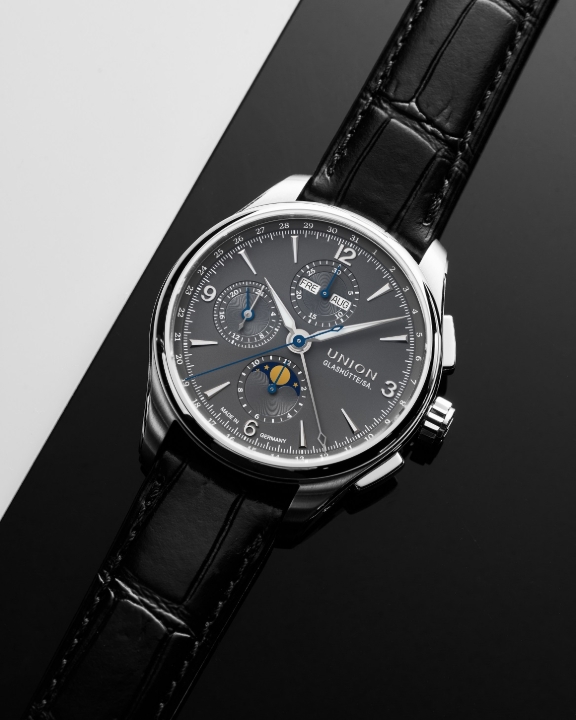 Obrazek Union Glashütte Belisar Chronograph Moon Phase