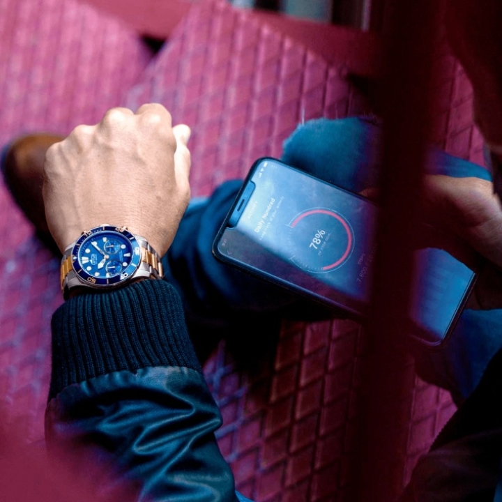 Obrazek Lotus Connected