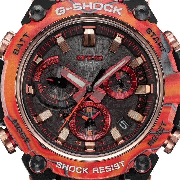 Obrazek Casio G-Shock MT-G Carbon Core Guard 40th Anniversary Flare Red