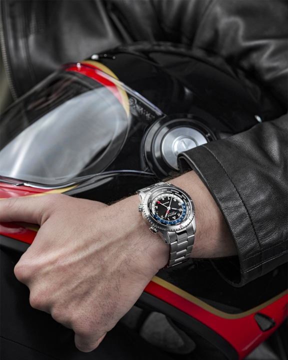 Obrazek Alpina Startimer Pilot Quartz Worldtimer