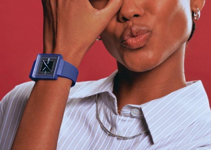 Obrazek SWATCH SQUARELY BLACKLIGHT