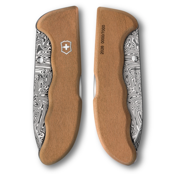 Obrazek Nóż Victorinox Evoke Wood Damast Limitowana Edycja 2026
