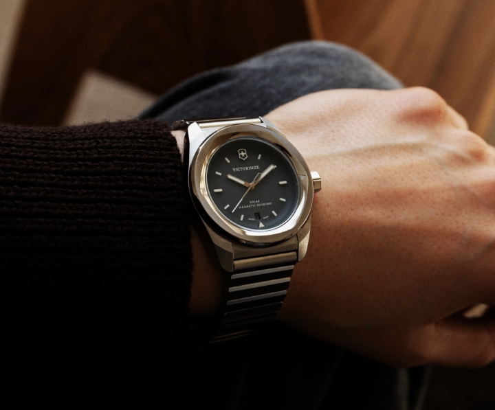 Obrazek Victorinox Concept One Solar