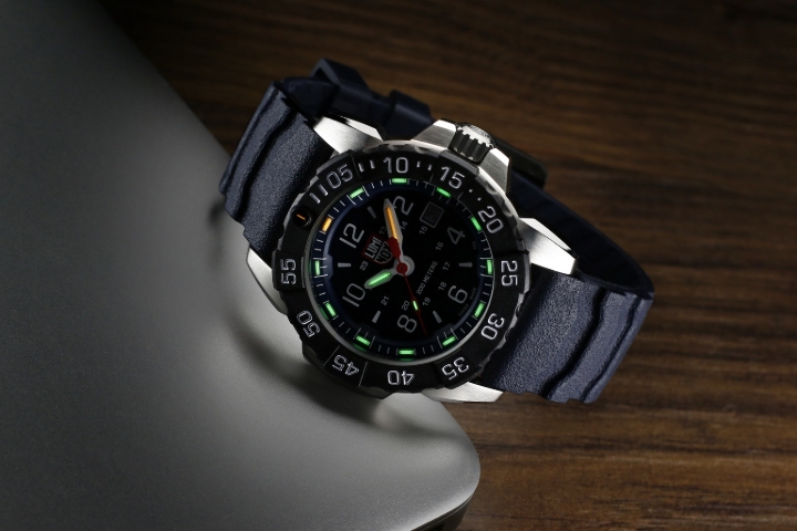 Obrazek Luminox Navy SEAL 3250 Series