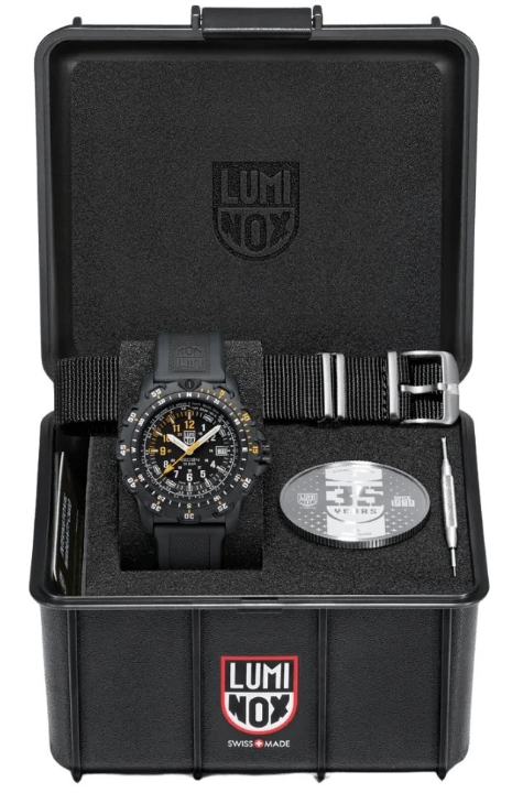Obrazek Luminox RECON Point Man 8820 Series Heritage