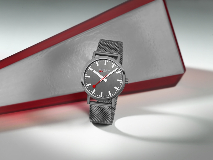 Obrazek MONDAINE Classic