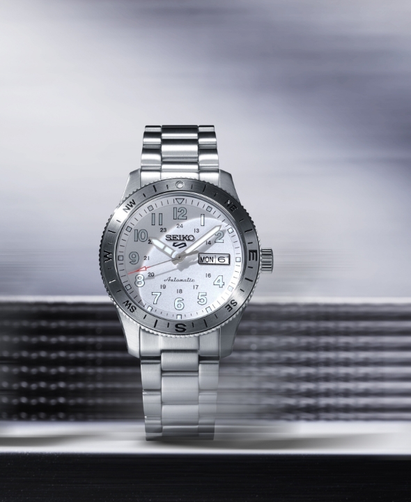 Obrazek Seiko 5 Sports Field Style
