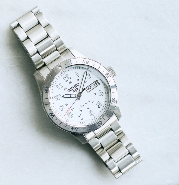 Obrazek Seiko 5 Sports Field Style