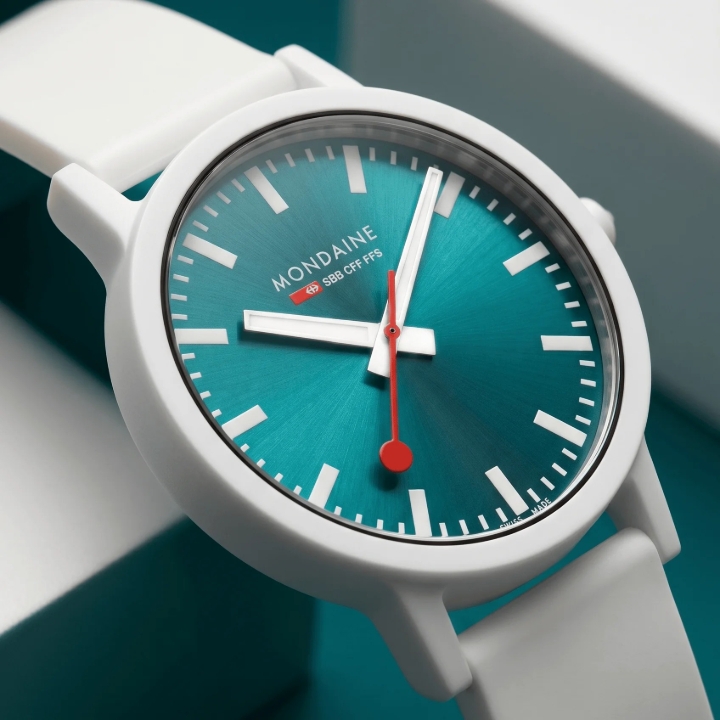 Obrazek Mondaine Essence Transformative Teal Limited Edition