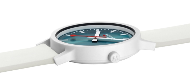 Obrazek Mondaine Essence Transformative Teal Limited Edition