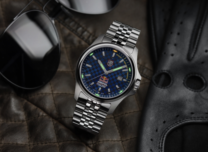 Obrazek Luminox Sport Timer 2520 Series Red Bull AMPOL Racing Limited Edition