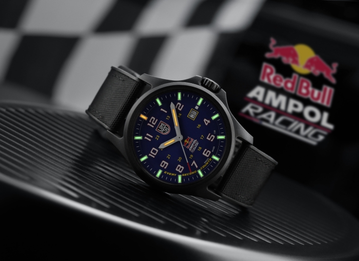 Obrazek Luminox Atacama Field 1960 Series Red Bull AMPOL Racing Limited Edition