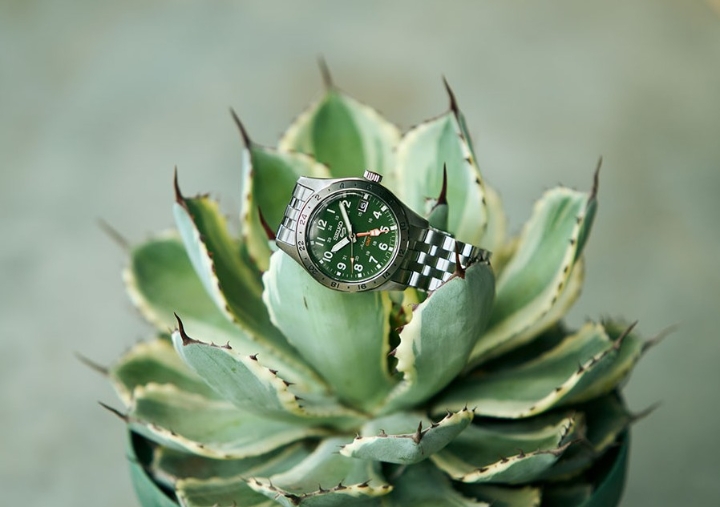 Obrazek Seiko 5 Sports Field GMT