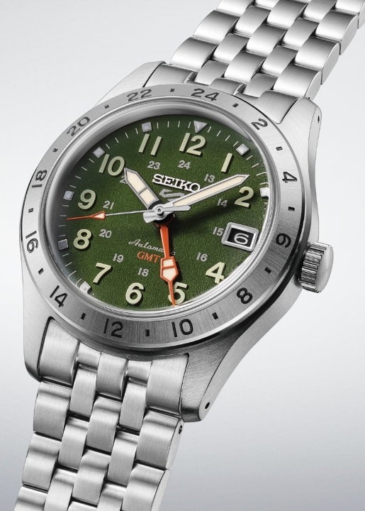 Obrazek Seiko 5 Sports Field GMT