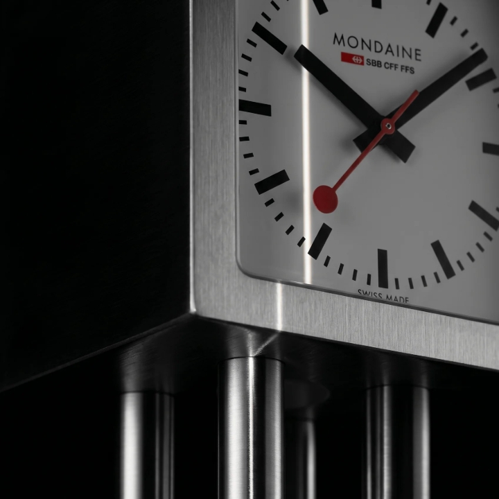 Obrazek MONDAINE Clock