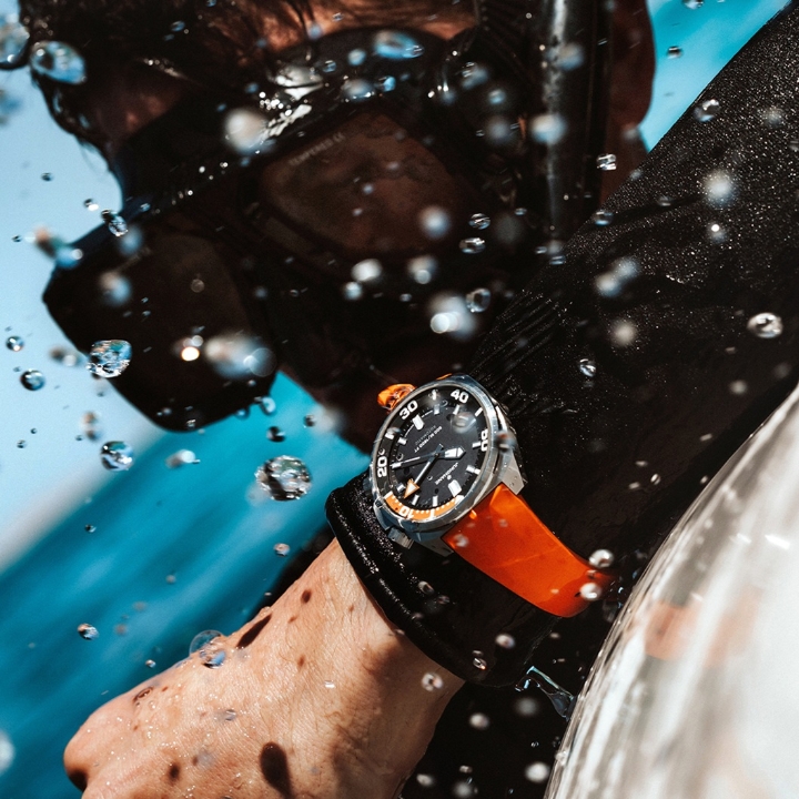 Obrazek JUNGHANS Aquaris Diver