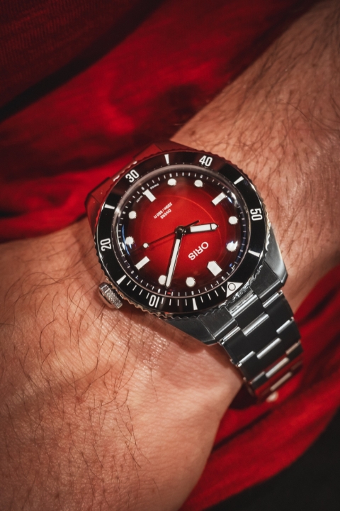 Obrazek Oris X Redbar Divers Limited Edition II