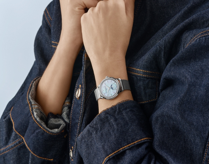 Obrazek Frederique Constant Classics Moneta Moonphase