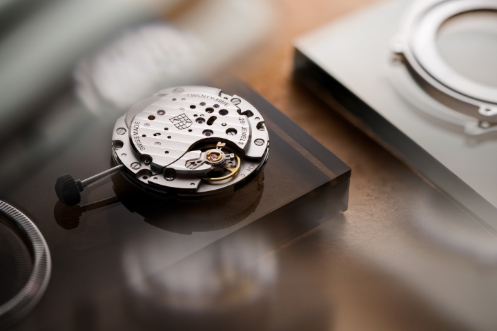 Obrazek Frederique Constant Classics Moneta Handwinding Limited Edition