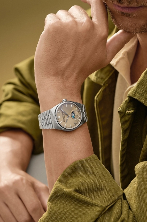 Obrazek Frederique Constant Highlife Moonphase Date Manufacture